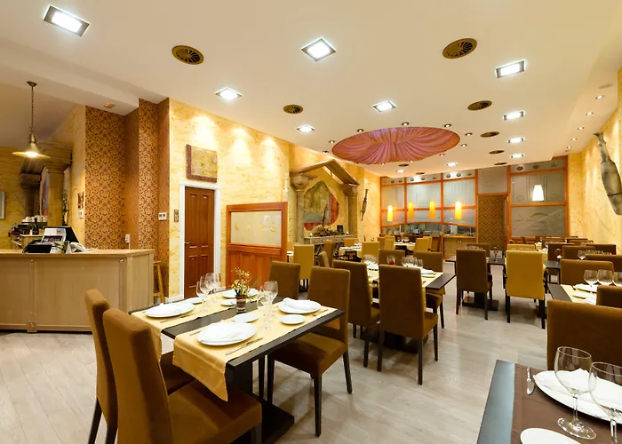 Capitolina Отель