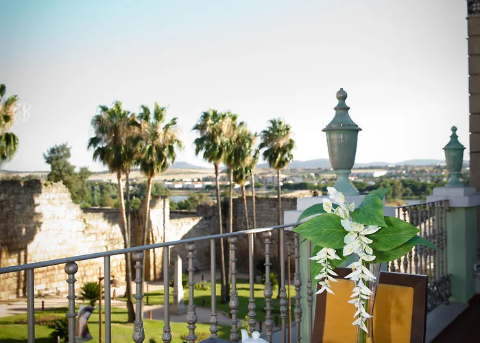 Capitolina Отель