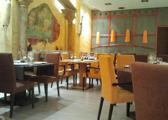 Capitolina Отель