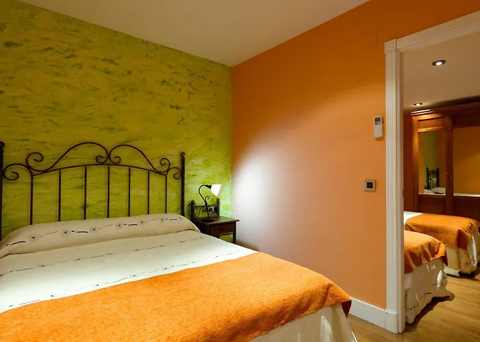 Отель Capitolina