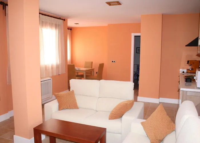 Отель Capitolina